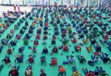 KPPS students make a new record by doing 81582 Suryanamaskar Students of Kashinath Palod Public School make a new record by doing 81582 Suryanamaskar