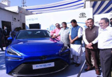 Shri Nitin Gadkari launches world’s most advanced technology – developed Green Hydrogen Fuel Cell Electric Vehicle (FCEV) Toyota Mirai Shri Nitin Gadkari launches world's most advanced technology - developed Green Hydrogen Fuel Cell Electric Vehicle (FCEV) Toyota Mirai