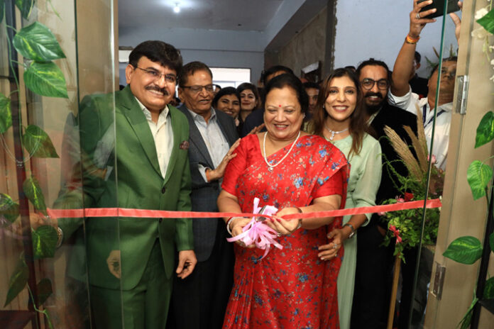 India’s No.1 Skin Institute that will provide practical training to Dermatologists “Cosmedic Skin Institute” Starts in Surat