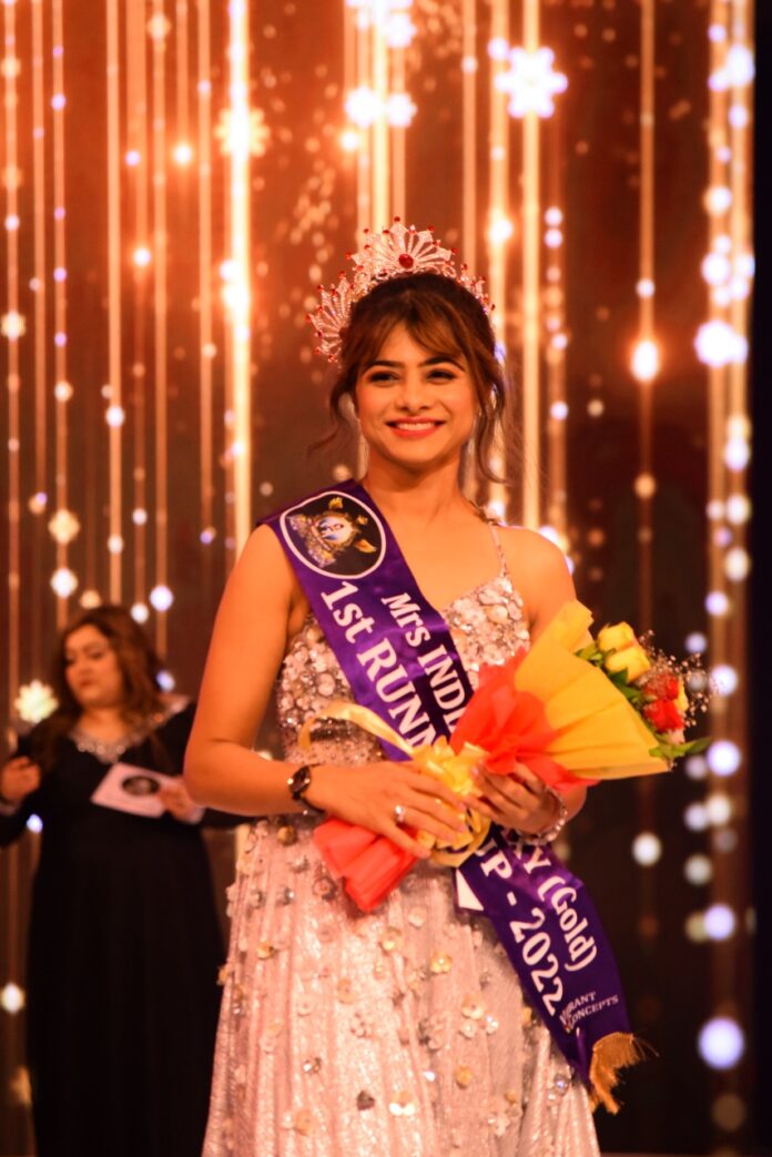 Sarika Potnis from Pune crowned as Mrs India Galaxy first runner-up (2022) 