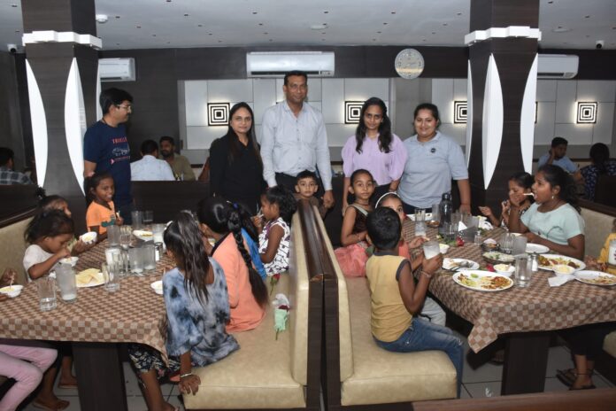 Vastu Dairy celebrates World Food Day with fine dining for slum kids