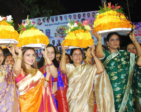 Zilla Parishad Chairperson Patlolla Manjusree Jaipal Reddy hosts Bathukamma Celebrations at ZP Head Office Sangareddy