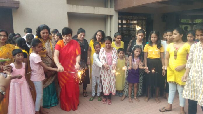 Dr Bharati Lavekar celebrates Diwali with Orphan Children and spends time in Old Age home when the Nation was celebrating Diwali with Family