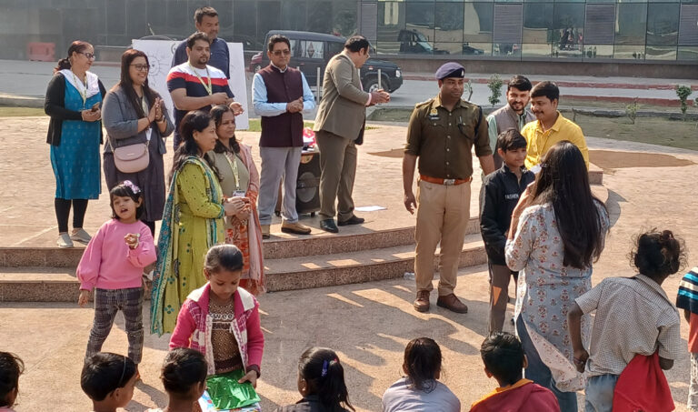 Sukhmay Foundation – Noida Based Govt registered NGO founded by Harsh Vardhan organizes the weekly program for the underprivileged kids