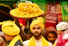 Basant celebrated at Nizamuddin Dargah: Syed Anis Nizami, Incharge Dargah Sharif Basant celebrated at Nizamuddin Dargah Syed Anis Nizami Incharge Dargah Sharif
