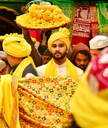 Basant celebrated at Nizamuddin Dargah Syed Anis Nizami Incharge Dargah Sharif