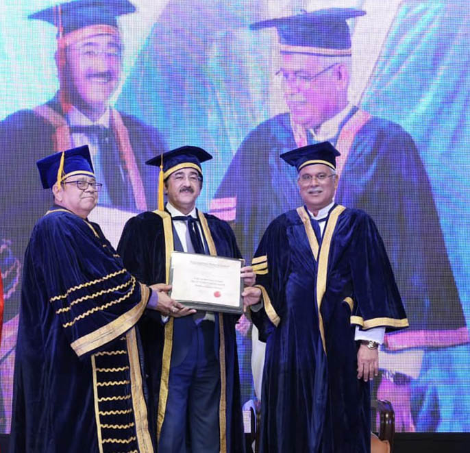 Nine World Record Holder Sandeep Marwah Honored with Doctorate by French University