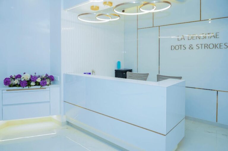 Achieving Natural-Looking Hair Transplant in Pune: Discover the Best Clinic, La Densitae