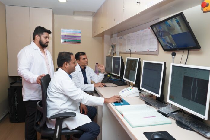 HCG Manavata Cancer Centre sets up Tomo Therapy Radiation machine