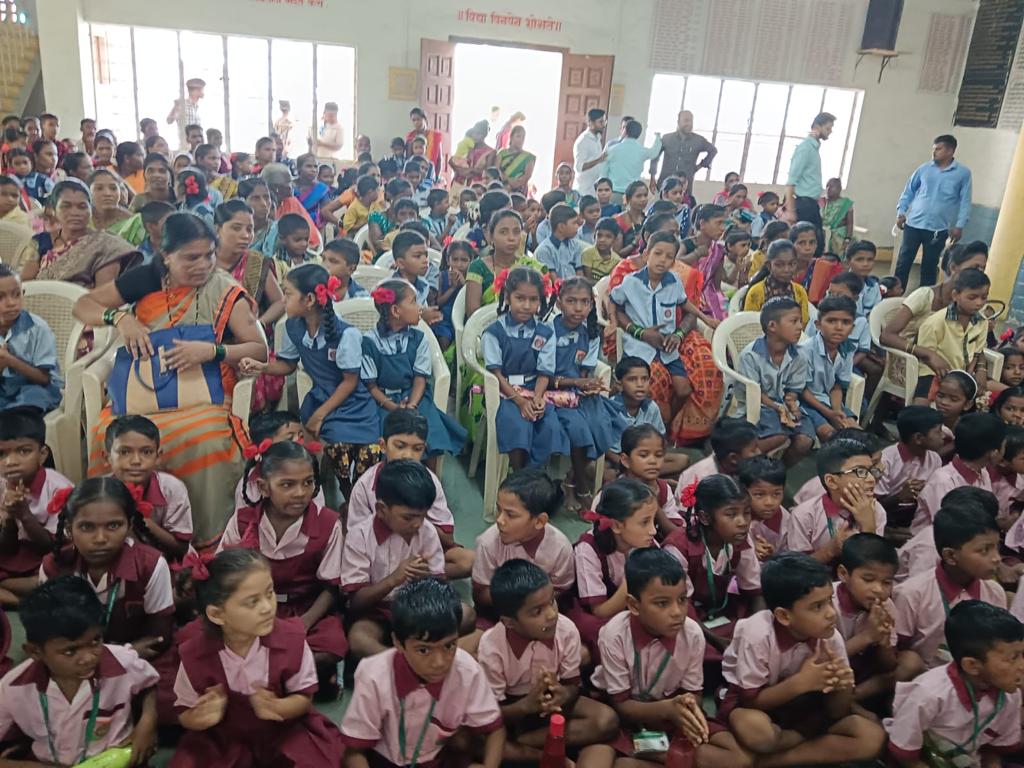 Kamala Ankibai Ghamandiram Gowani Trust Celebrates Trustee Ramesh Gowani's Birthday by Organizing Anemia Mukt Bharat Camp and Assisting Underprivileged Children's Education