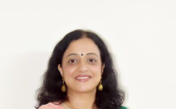 Astrologer Richa Pathak: The Guiding Star of Mumbai’s Astrological and Vastu Realm Astrologer Richa Pathak The Guiding Star of Mumbai's Astrological and Vastu Realm (1)