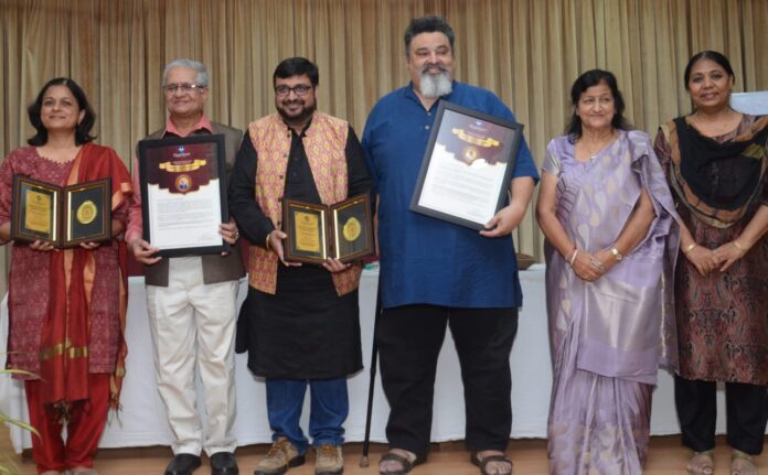 Professor Dr. S. M. (Raja) Dixit, Dr. Kurush Dalal, Late Prakashchandra Surana Historian Award, Quantum Foundation, Deccan College