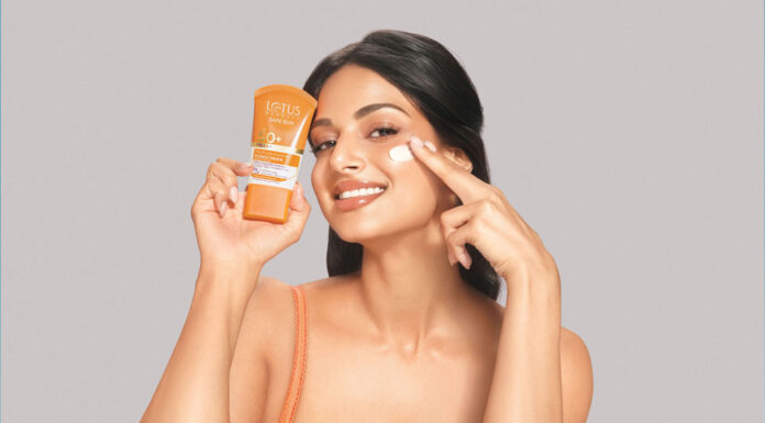 High Voltage Campaign from Lotus Herbals for India’s First HydroActivated Sunscreen